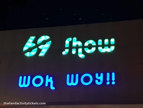 Vibrant night entertainment atmosphere at 69 Show in North Pattaya