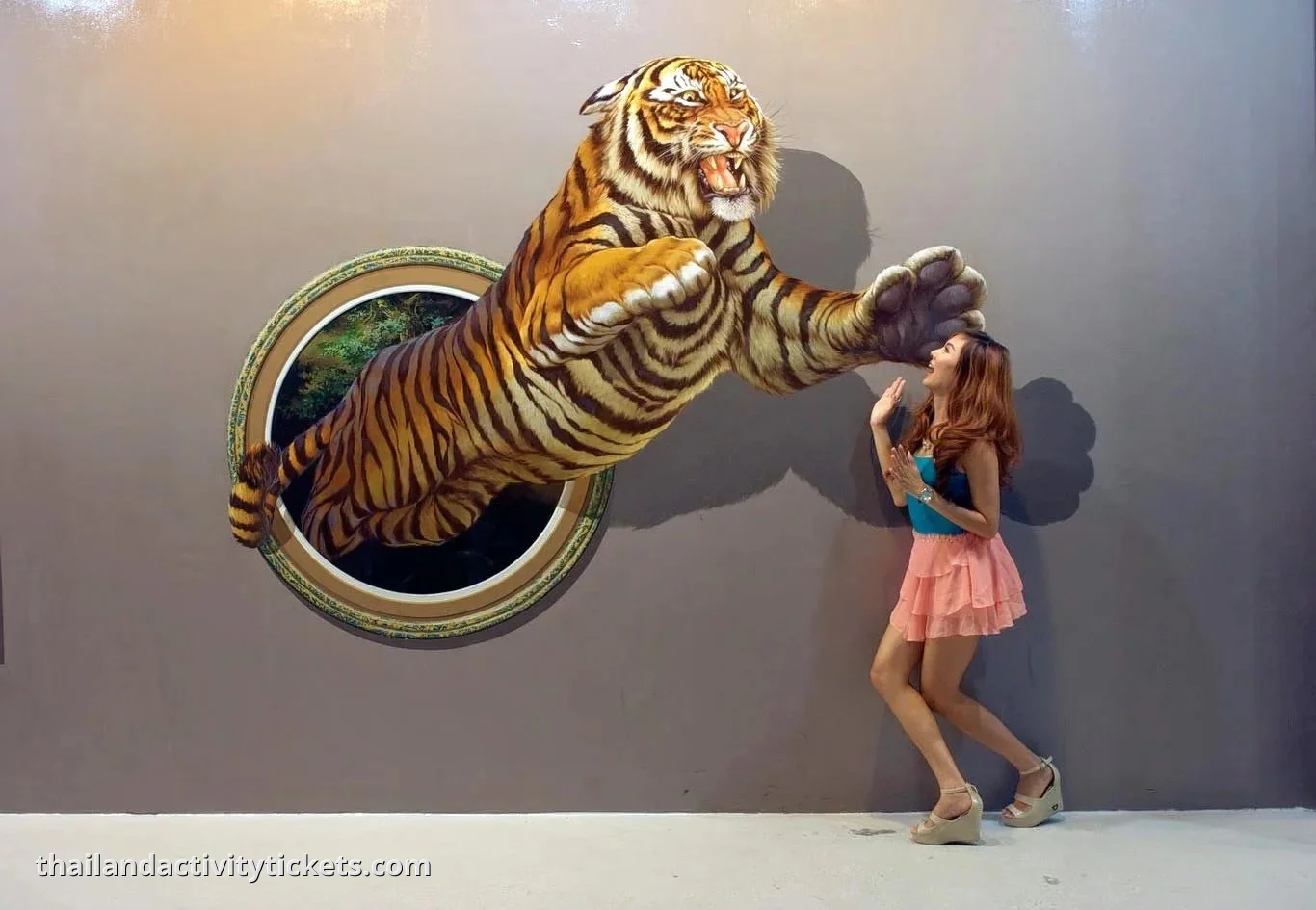 Art in Paradise Pattaya mural exhibition indoor attraction