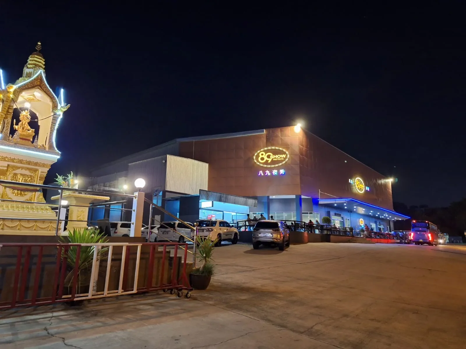 Modern stage lighting and choreography at the 89 Show Pattaya night entertainment venue