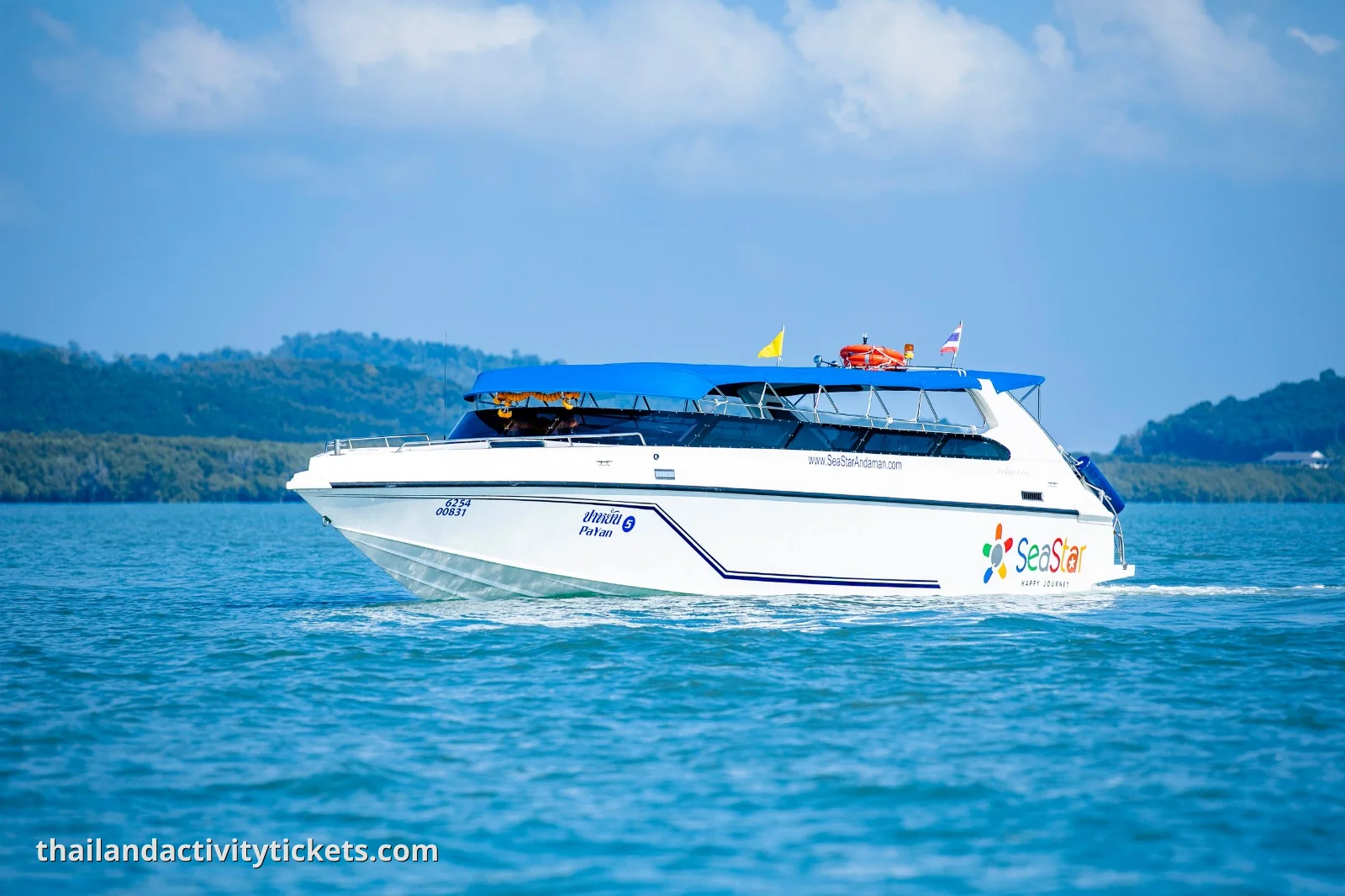 peedboat tour Phuket to Phi Phi Islands Thailand