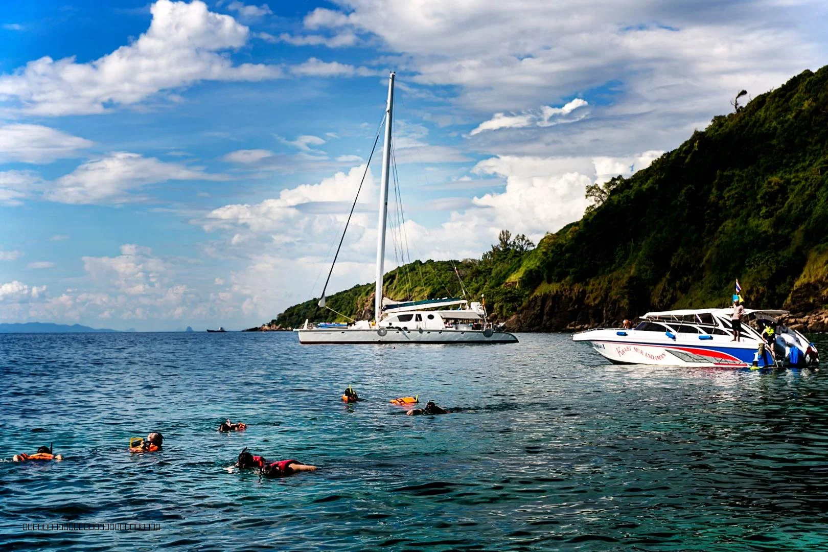 Panoramic view of Loh Dalum Beach and Tonsai Bay from Phi Phi Island viewpoint