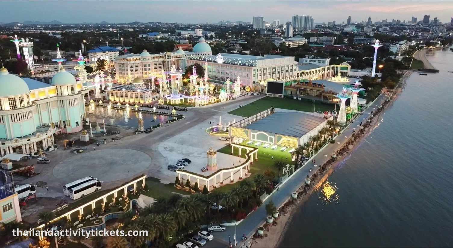 scenic gardens and palace grounds at Baan Sukhawadee Pattaya