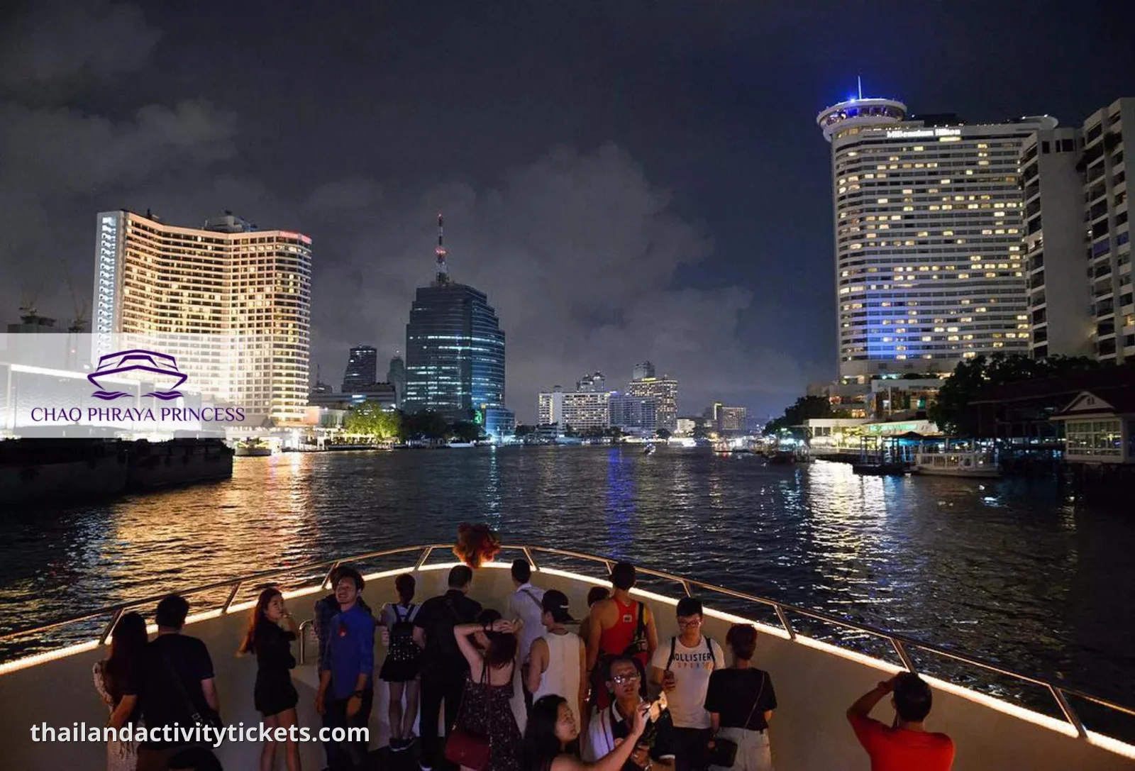 Wat Arun view from Chao Phraya dinner cruise Bangkok