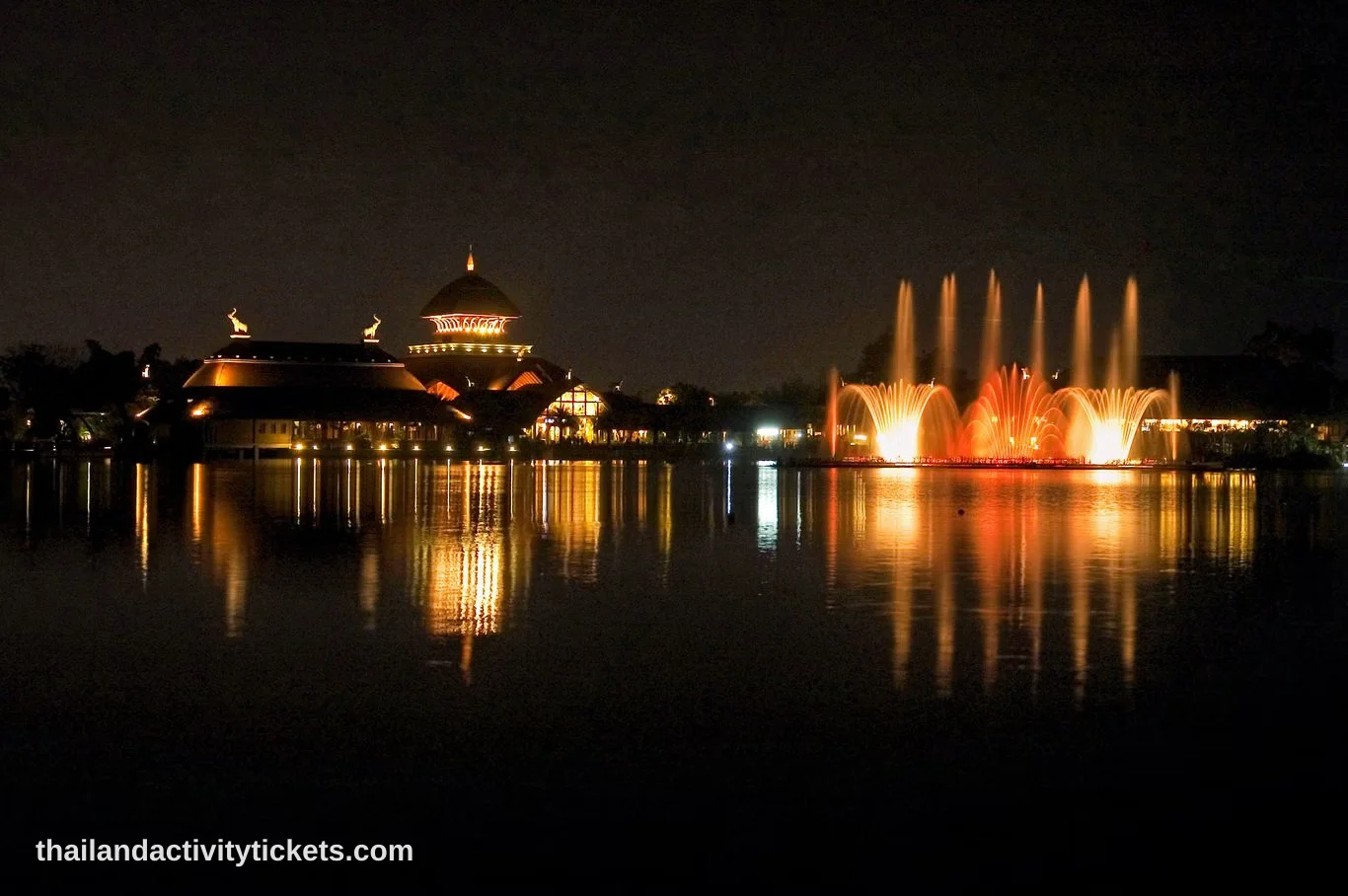 Musical fountain show at Chiang Mai Night Safari