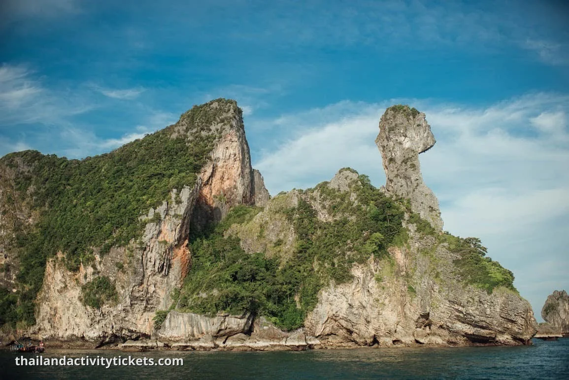 : 4 Islands Tour Route Map including Poda, Tup, Chicken, and Phra Nang Cave