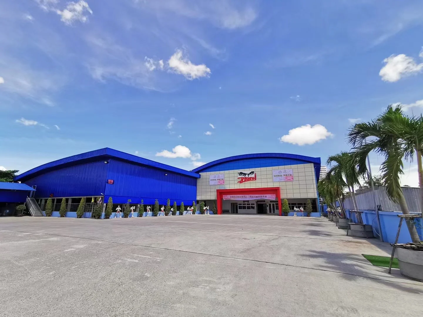 F Boxing Stadium exterior on Pattaya Sai 3