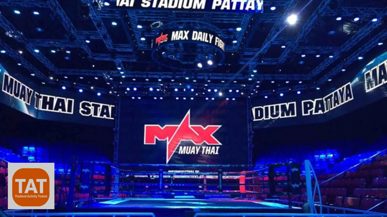 Fighter entrance ceremony at MAX Muay Thai Stadium Pattaya