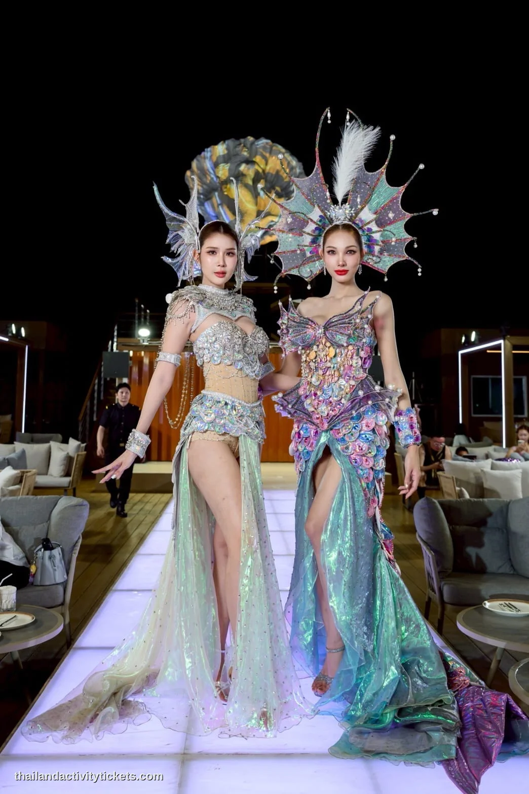 Night party atmosphere on Atlantis Ocean Sky PLUS Pattaya cruise