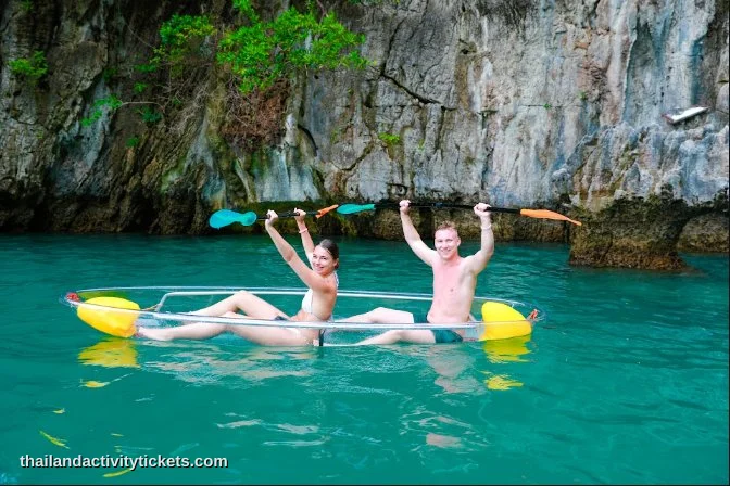 Family enjoying Phi Phi Island catamaran tour