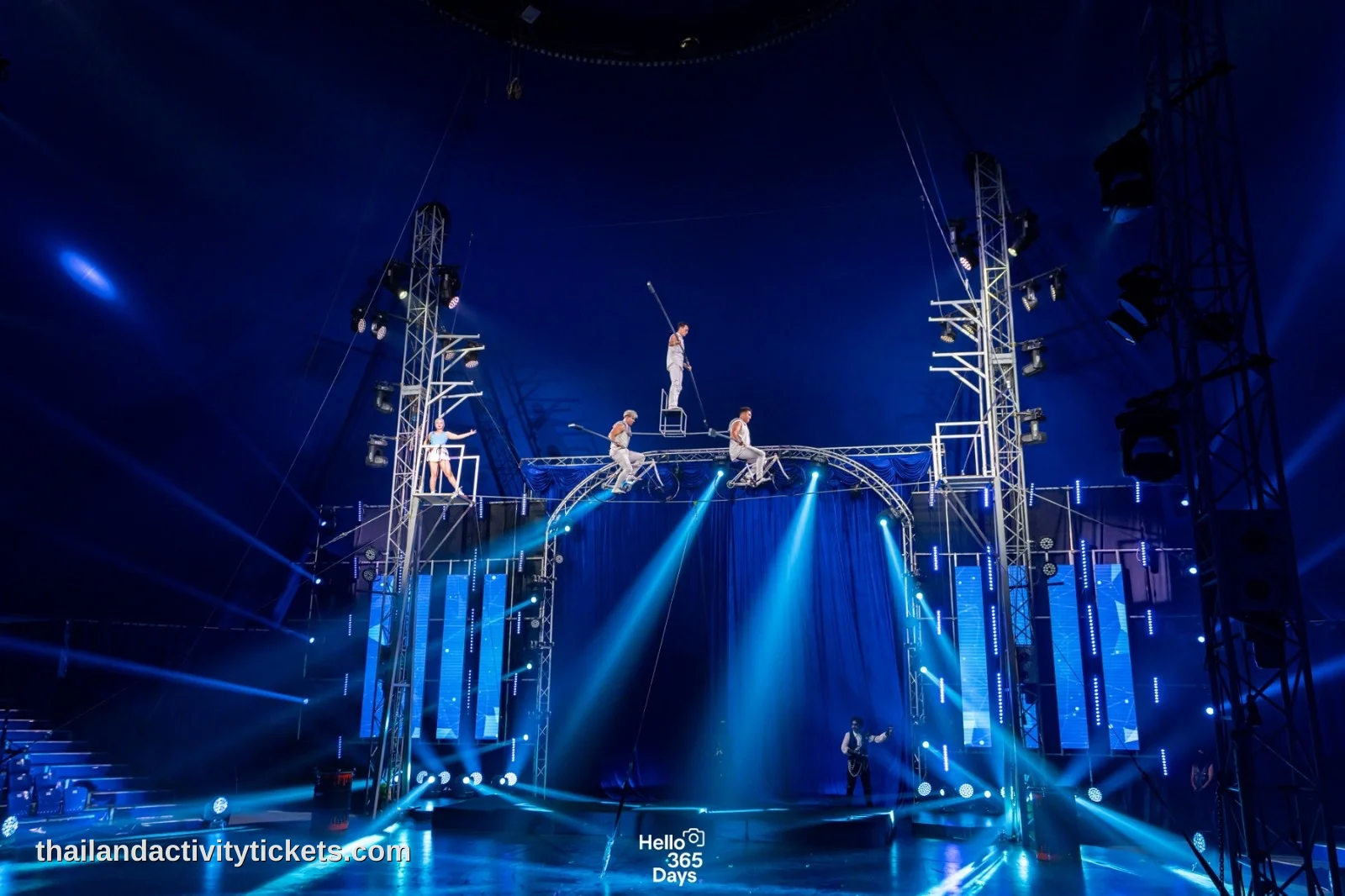 ire performance act at Phuket circus show with skilled performers