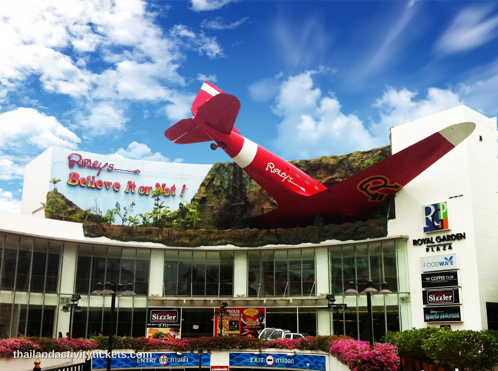 Odditorium exhibits inside Ripley’s Believe It or Not! Pattaya with unique displays
