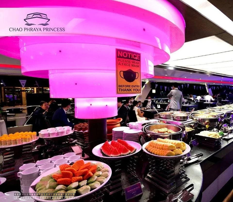 Wat-Arun-Night-Photography-Bangkok-Cruise