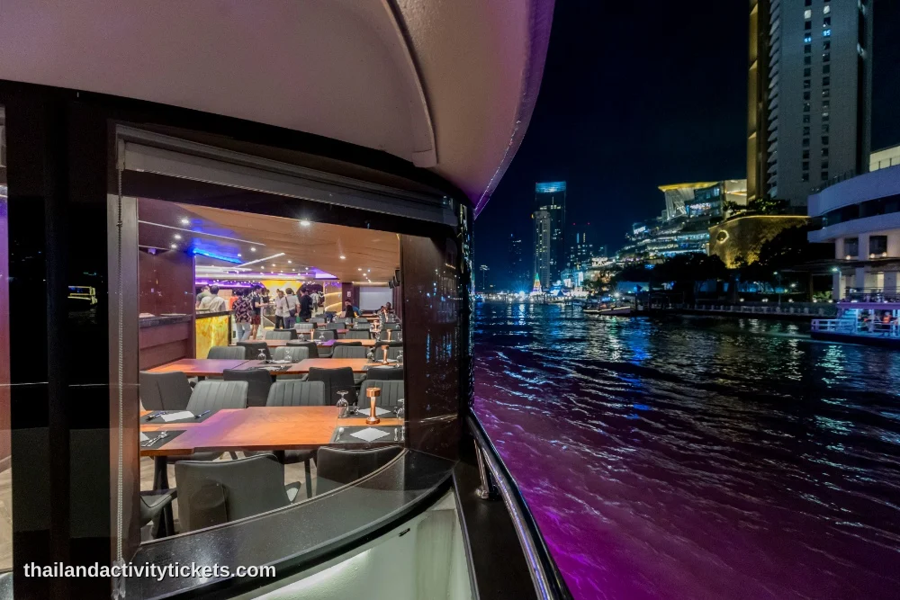 Live music entertainment on Opulence Dinner Cruise