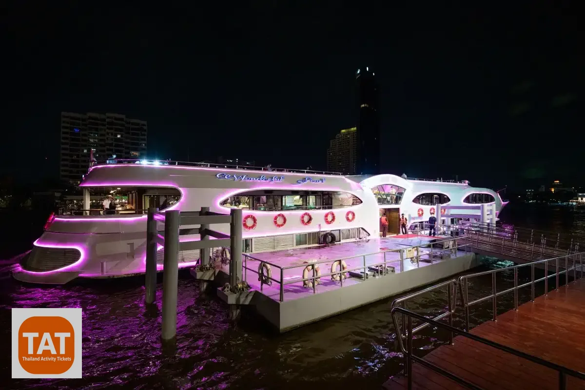Boarding the Wonderful Pearl Cruise at River City Pier